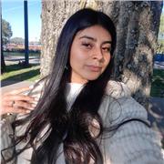 Universitaria recién egresada da clases de ingles online a niños y adultos